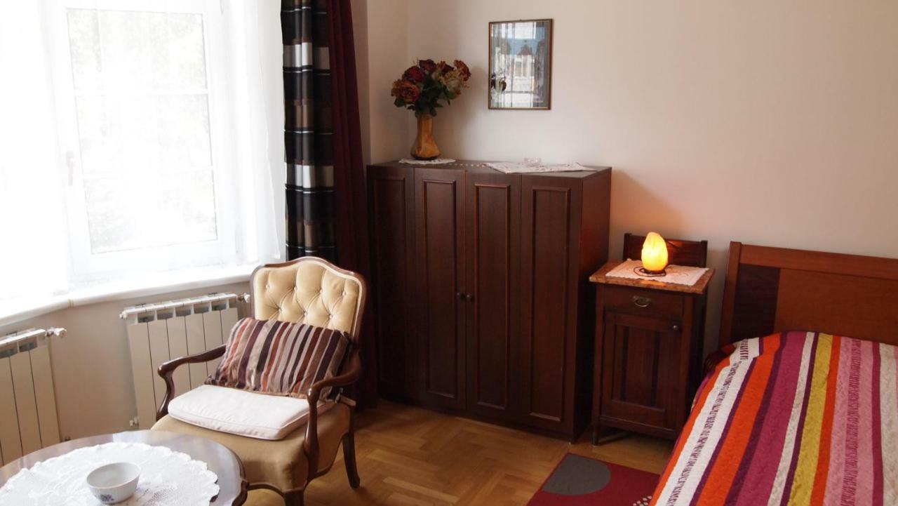 Apartment Aha *